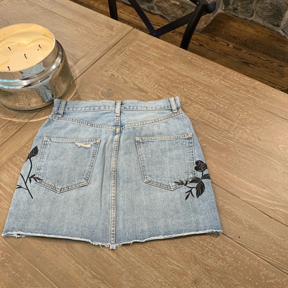 ❌SOLD❌Revolve Rag-Bone Dive Skirt in Ram Embroider - Picture 5 of 8